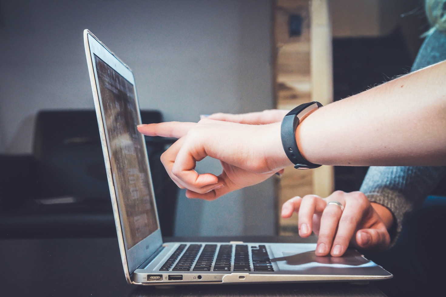 Why VS-HUB is Perfect for Growing Your Online Brand